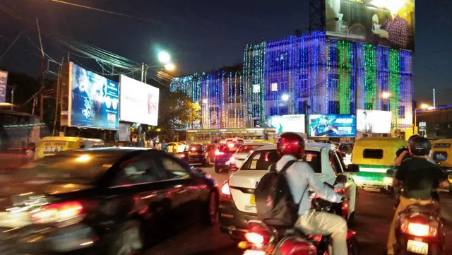 ark_Circus_Seven-point_Crossing_-_Kolkata_20170922180520