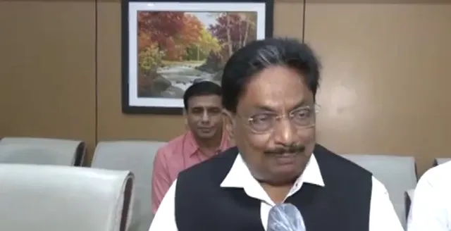 Gujarat minister 678