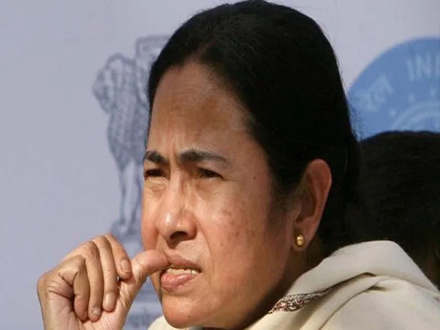 mamata banerjee adhir.jpg