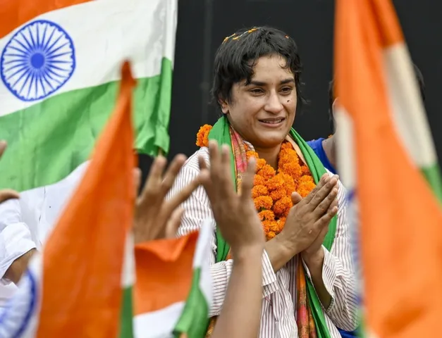 Vinesh 