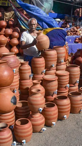 কুঁজোর জলেই পরম তৃপ্তি!