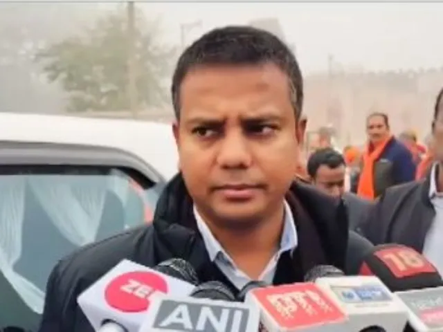 Commissioner of Ayodhya .jpg