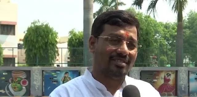 আমি দলের কাছে কৃতজ্ঞ