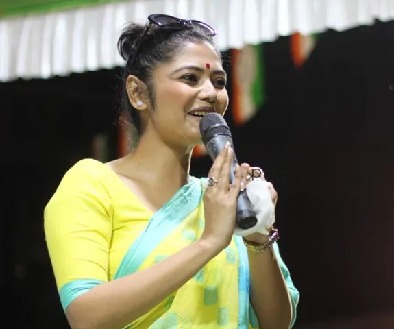 প্রার্থীপদ বাতিল হচ্ছে সায়নী ঘোষের?