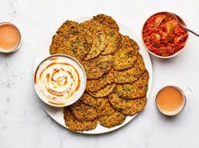 খেয়ে দেখুন এই দুই ধরণের থেপলা!