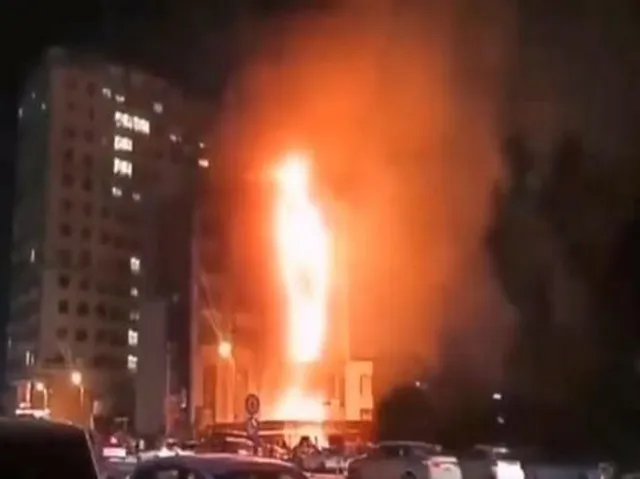 ইরাকের উত্তরাঞ্চলের এরবিলের হোটেলে ভয়াবহ আগুন