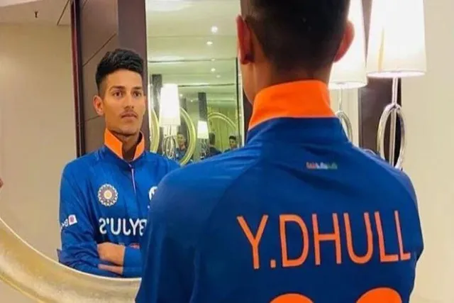 আকাশ সঙ্গ দেবে যশ-দের?
