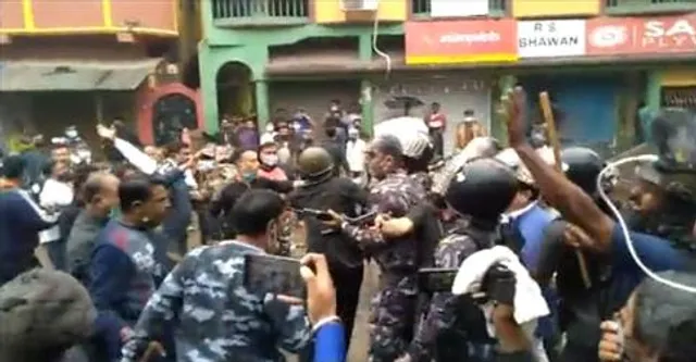 ভাটপাড়ায় সংঘর্ষে চলল গুলি