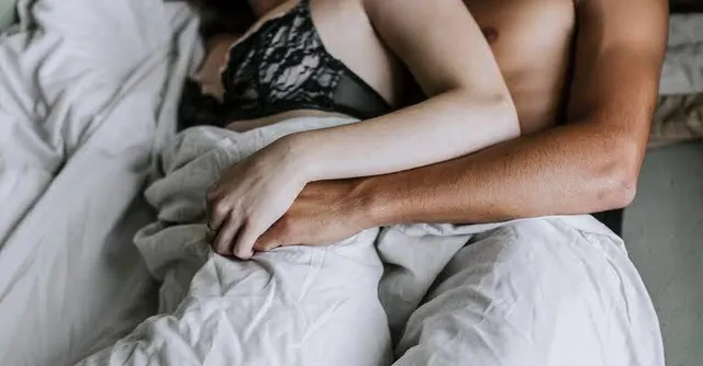 মিলনে নারকেল তেল?