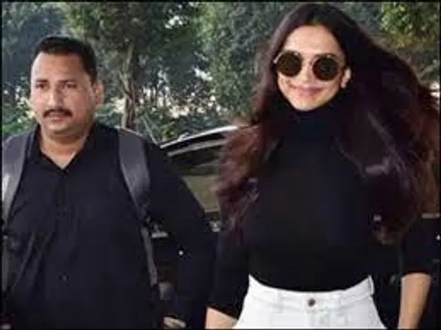 দেহরক্ষীকে সেরা উপহার দীপিকার