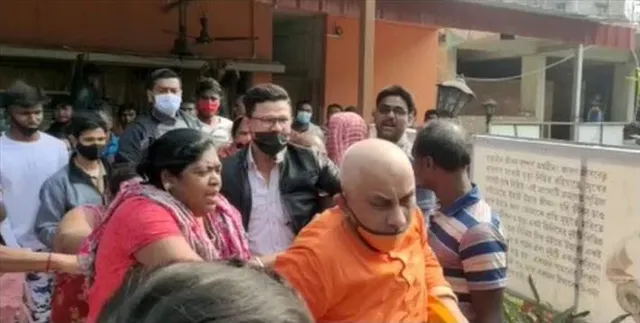 আশ্রম থেকে রাঁধুনির দেহ উদ্ধার ঘিরে উত্তেজনা