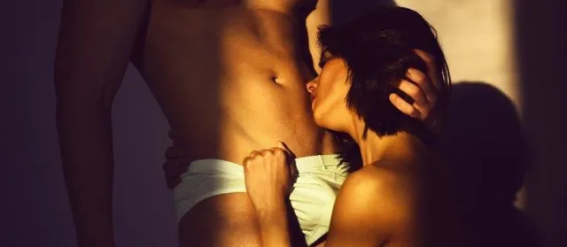 ব্লো জব-এর সময় দাঁত ব্যবহার করেন?