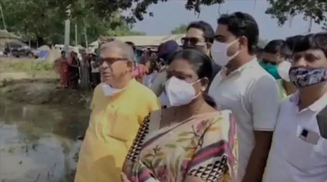 বন্যা পরিস্থিতি খতিয়ে দেখতে চন্দ্রকোনায় চার মন্ত্রী