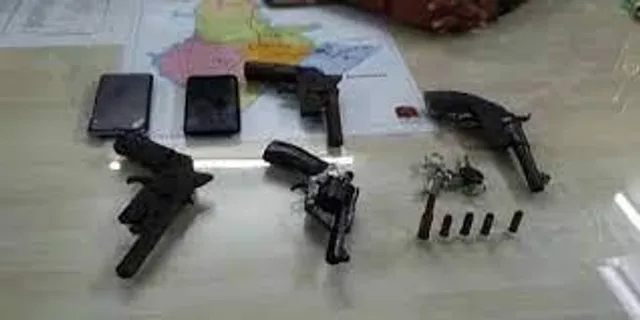 ফের অস্ত্র উদ্ধারের ঘটনায় ছড়াল চাঞ্চল্য