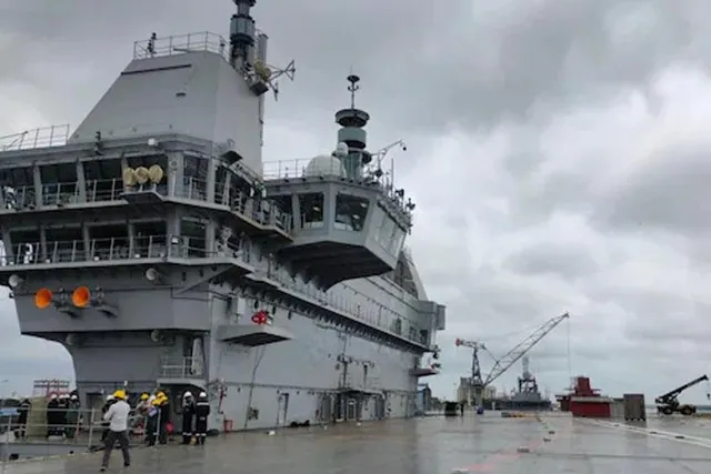 অপেক্ষার অবসান ঘটিয়ে সমুদ্রে নামল 'INS Vikrant'