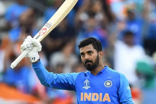 অর্ধ শতরান হাঁকালেন লোকেশ রাহুল