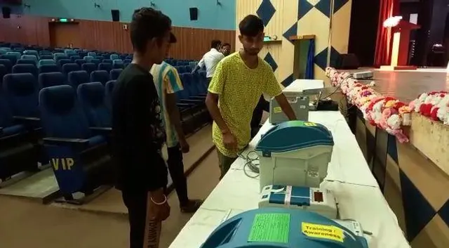 আসানসোলে মাইক্রো অবজার্ভার-দের ট্রেনিং কর্মসূচি