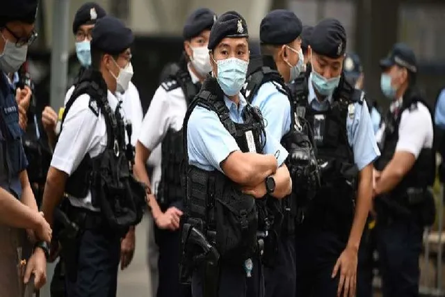 হংকং আদালতের বাইরে বিক্ষোভ