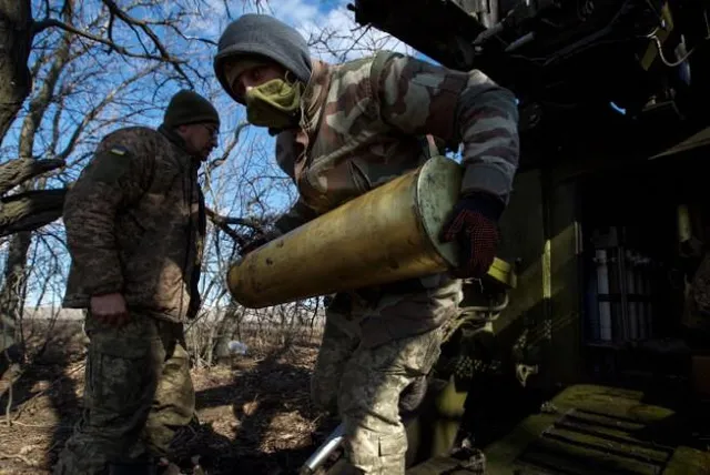 ইউক্রেনীয় বাহিনী বাখমুতে রুশ হামলা প্রতিহত করছেঃ ইউক্রেন