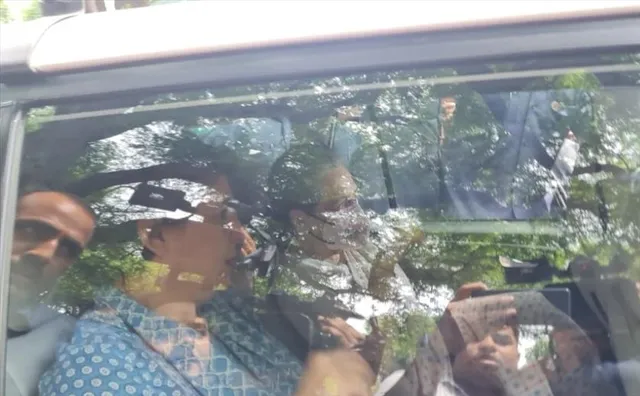 এনফোর্সমেন্ট ডিরেক্টরেট অফিসে পৌঁছালেন সনিয়া গান্ধী