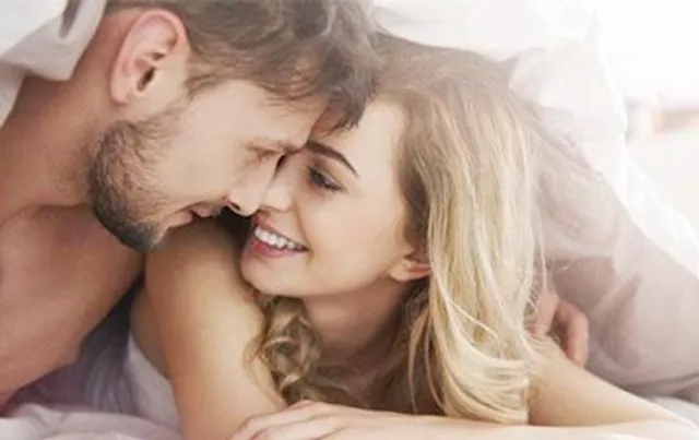 সতর্ক থেকে সেক্স উপভোগ করার তিনটে উপায়