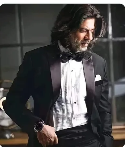 শাহরুখ এর লুম্বা চুল ধূসর দাড়ির ছবি ভাইরাল তার পিছনের সত্যি জানুন