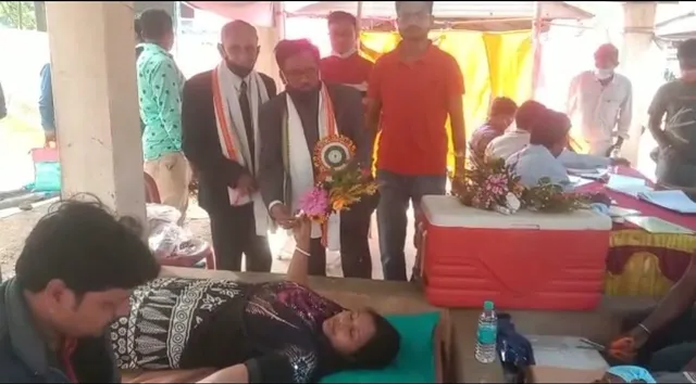 ইউথ রিক্রিয়েশন ক্লাবের রক্তদান শিবির ও বস্ত্র বিতরণ অনুস্টান, দেখুন ভিডিও