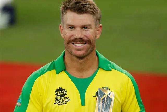 রেকর্ড গড়লেন ডেভিড ওয়ার্নার