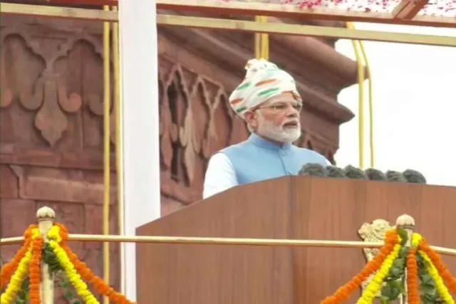 স্বাধীনতা দিবসে আদিবাসী সমাজকে বিশেষ সম্মান দিলেন প্রধানমন্ত্রী নরেন্দ্র মোদী