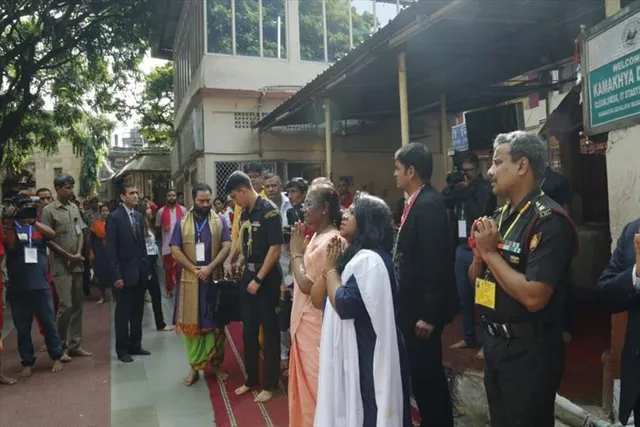 কামাখ্যায় পুজো দিলেন রাষ্ট্রপতি