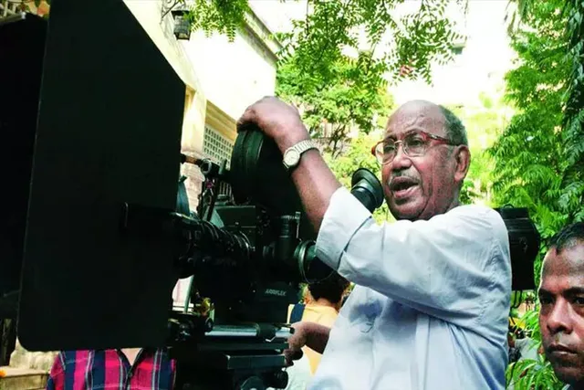 গুরুতর অসুস্থ পরিচালক তরুণ মজুমদার