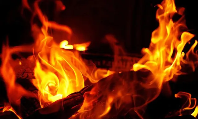 করোনা হাসপাতালে বিধ্বংসী আগুন, মৃত্যু ৫২ জনের