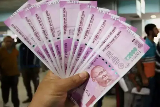 পুজোর মুখে ৪ শতাংশ ডিএ বৃদ্ধির ঘোষণা