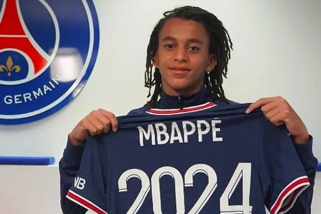 ভাইকে কি পরামর্শ দিলেন এমবাপ্পে?