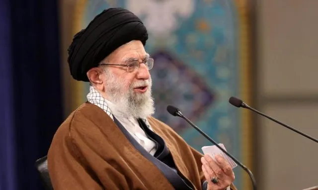 ইরাককে রক্ষায় বুক পেতে দেবো: ইরানের সর্বোচ্চ নেতা