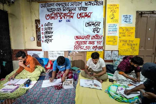 কলকাতা মেডিক্যালে নির্বাচনের দিন ঘোষণা করেলেন আন্দোলনকারী পড়ুয়ারা