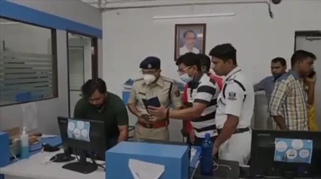 আসানসোলে মুথুট ফাইন্যান্স থেকে গহনা ও নগদ টাকা লুট