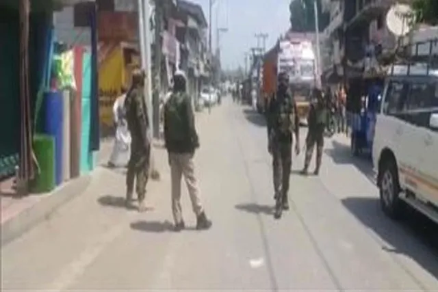 সন্দেহজনক ব্যাগ উদ্ধার, বোমাতঙ্ক