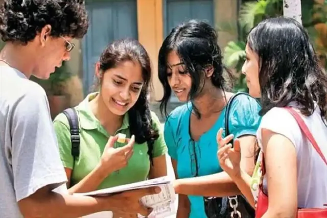 অবশেষে স্বস্তি, দ্বাদশে ৭৫% -এর কম নম্বরেও জয়েন্টে ভর্তির অনুমোদন শিক্ষা মন্ত্রকের