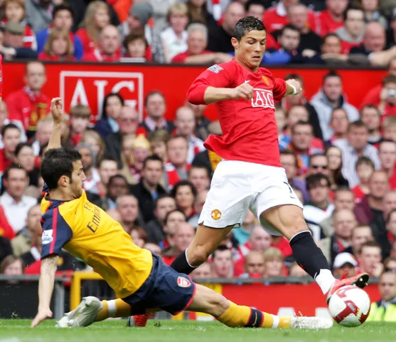 আজ ম্যান ইউ’র হয়ে খেলতে নামলে এই নজির স্পর্শ করবেন রোনাল্ডো