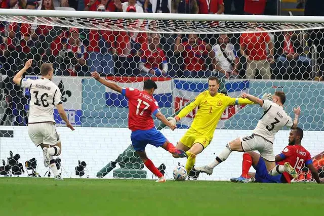 দ্বিতীয়ার্ধে এগিয়ে গেল কোস্টারিকা