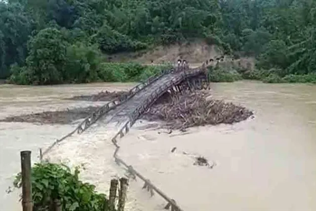 ৮২ বছর পর রেকর্ড বৃষ্টি মৌসিনরাম, চেরাপুঞ্জিতে