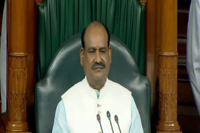 স্পিকারকে পাত্তা না দিয়েই বিরোধীদের স্লোগান, চরমে হট্টগোল, মুলতবি লোকসভা- দেখুন ভিডিও