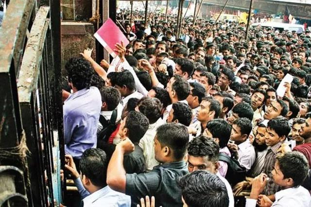 দেশের বেকারত্বের হার নিয়ে উদ্বেগ প্রকাশ করলেন প্রাক্তন অর্থনৈতিক উপদেষ্টা