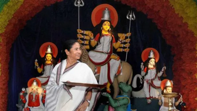 দুর্গাপুজো নিয়ে ঘোষণা মমতার
