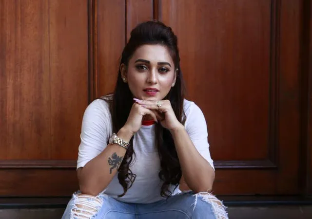 সুখবর দিতে চলেছেন মিমি