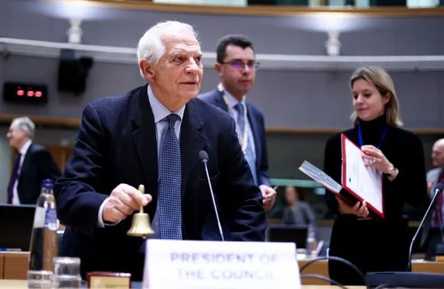 ইউক্রেনে গোলাবারুদ সরবরাহ বাড়ানোর গুরুত্বের উপর ইইউ শীর্ষ কূটনীতিক জোর দিয়েছেন