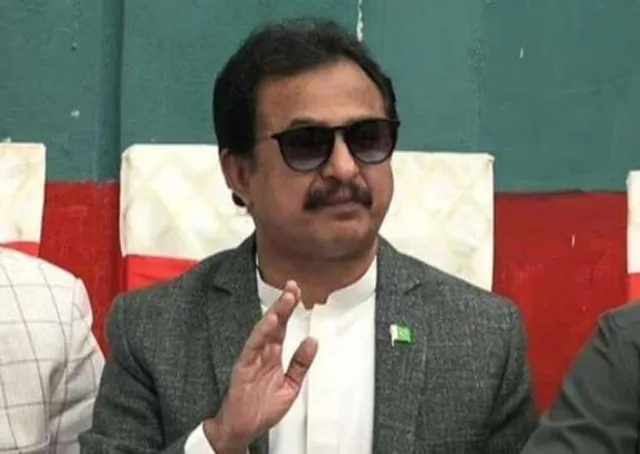 লাহোরে আটক পাকিস্তান তেহরিক-ই-ইনসাফ নেতা