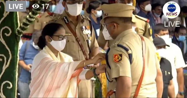 পশ্চিম মেদিনীপুরের পুলিশ সুপার পেলেন মুখ্যমন্ত্রীর পুলিশ পদক