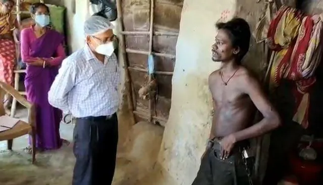 অবশেষে শিকলমুক্ত হল চন্দ্রকোনার যুবক